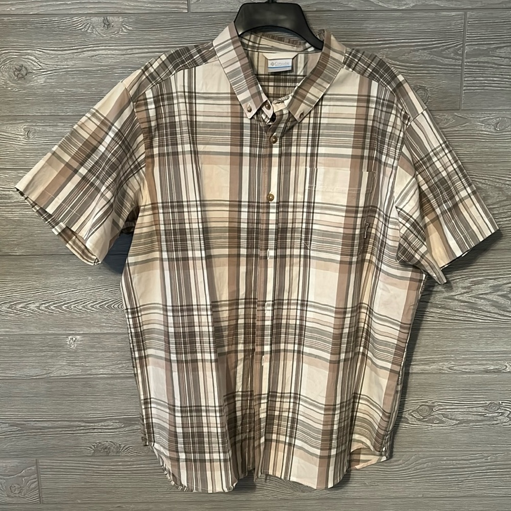 Columbia Sportswear Mens XL Plaid Short Sleeve Button Up Shirt Casual Outdoor